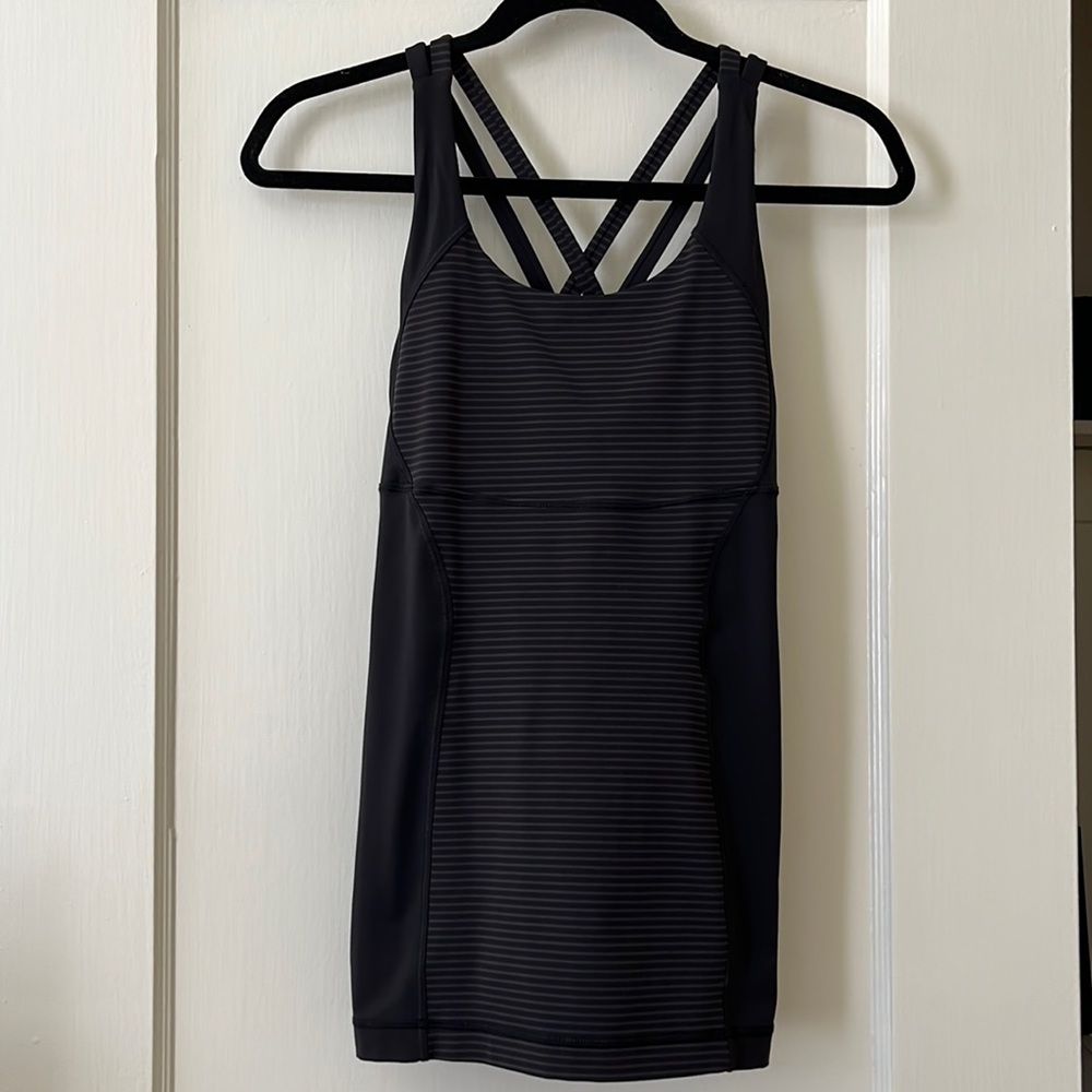 Lululemon workout tank